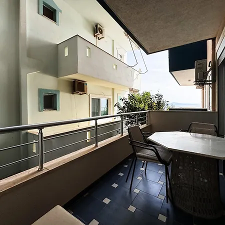 Апартаменты Alexis *